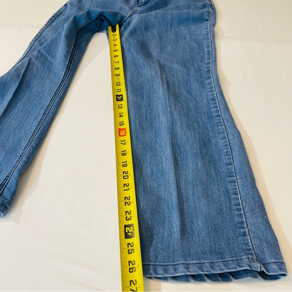 Christopher & Banks Women’s jeans Size 8 good condition Preowned - Picture 2 of 5